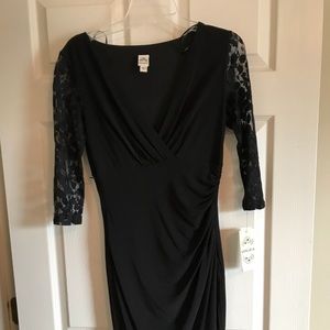Signature by Sangria Lovely black dress